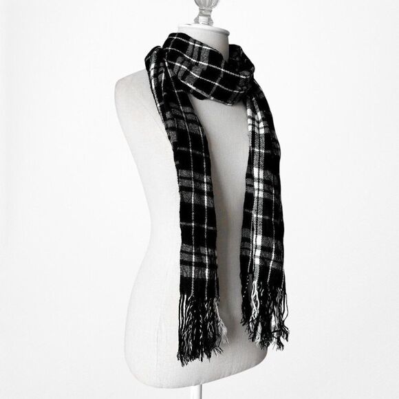 Vintage Pierre Cardin Black Gray Plaid Checkered Print Fringe Scarf - Picture 4 of 6